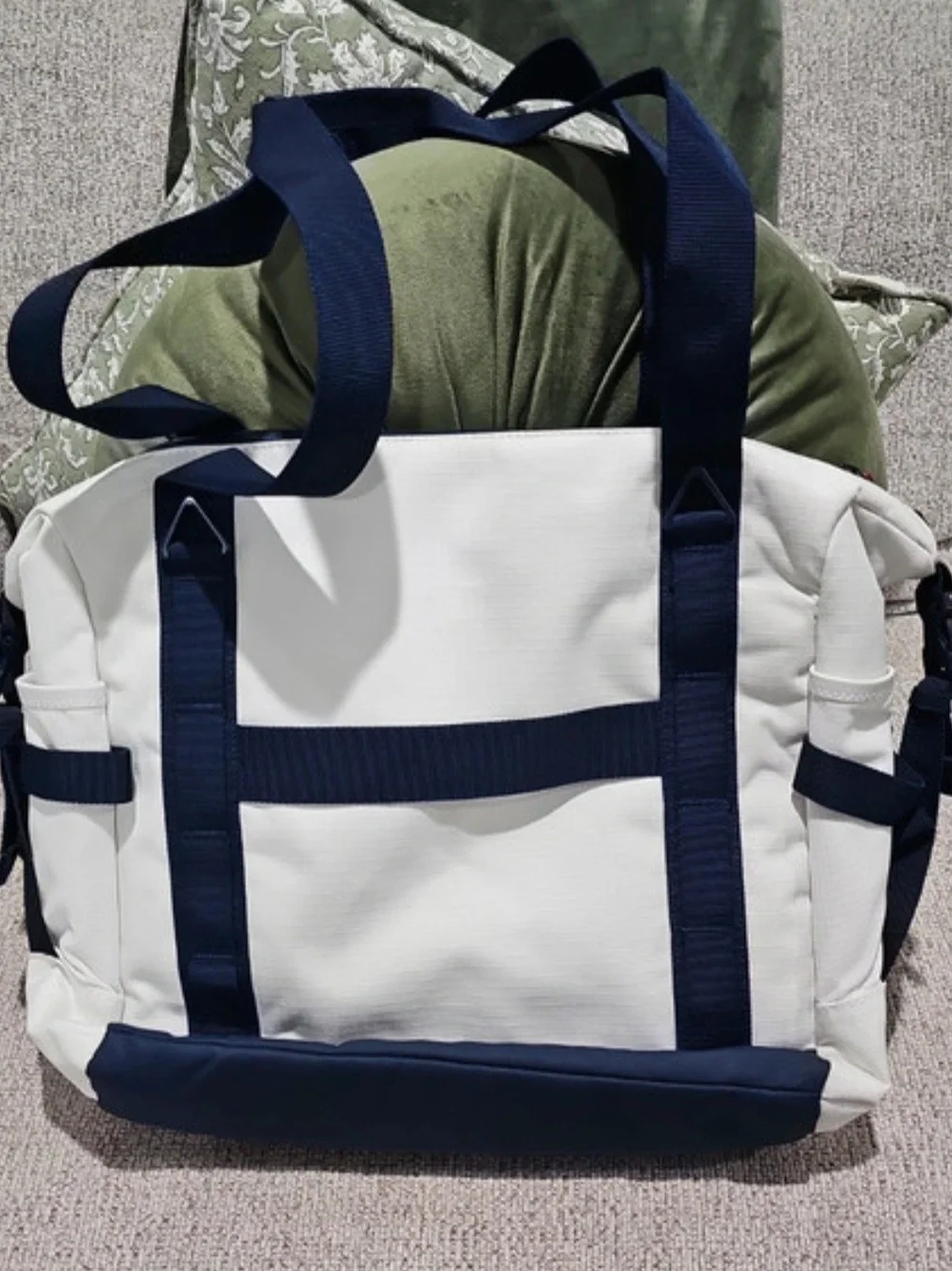 Jordan Men's White & Navy Tote Bag